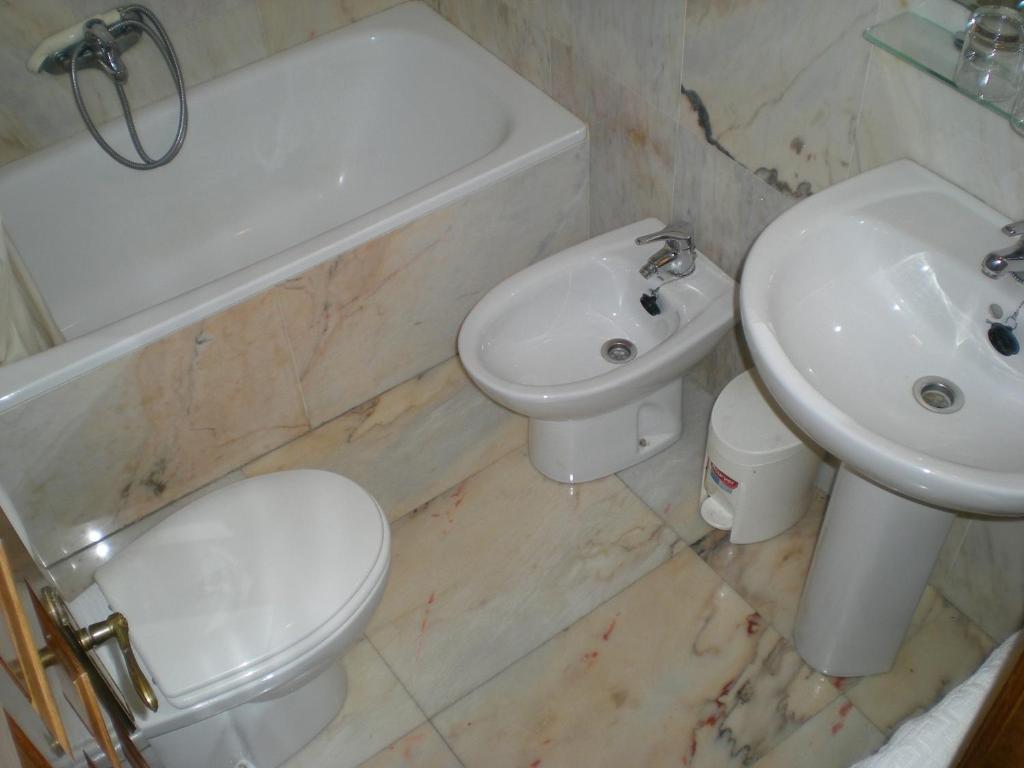 Hotel Puerta Romeros Бургос Экстерьер фото