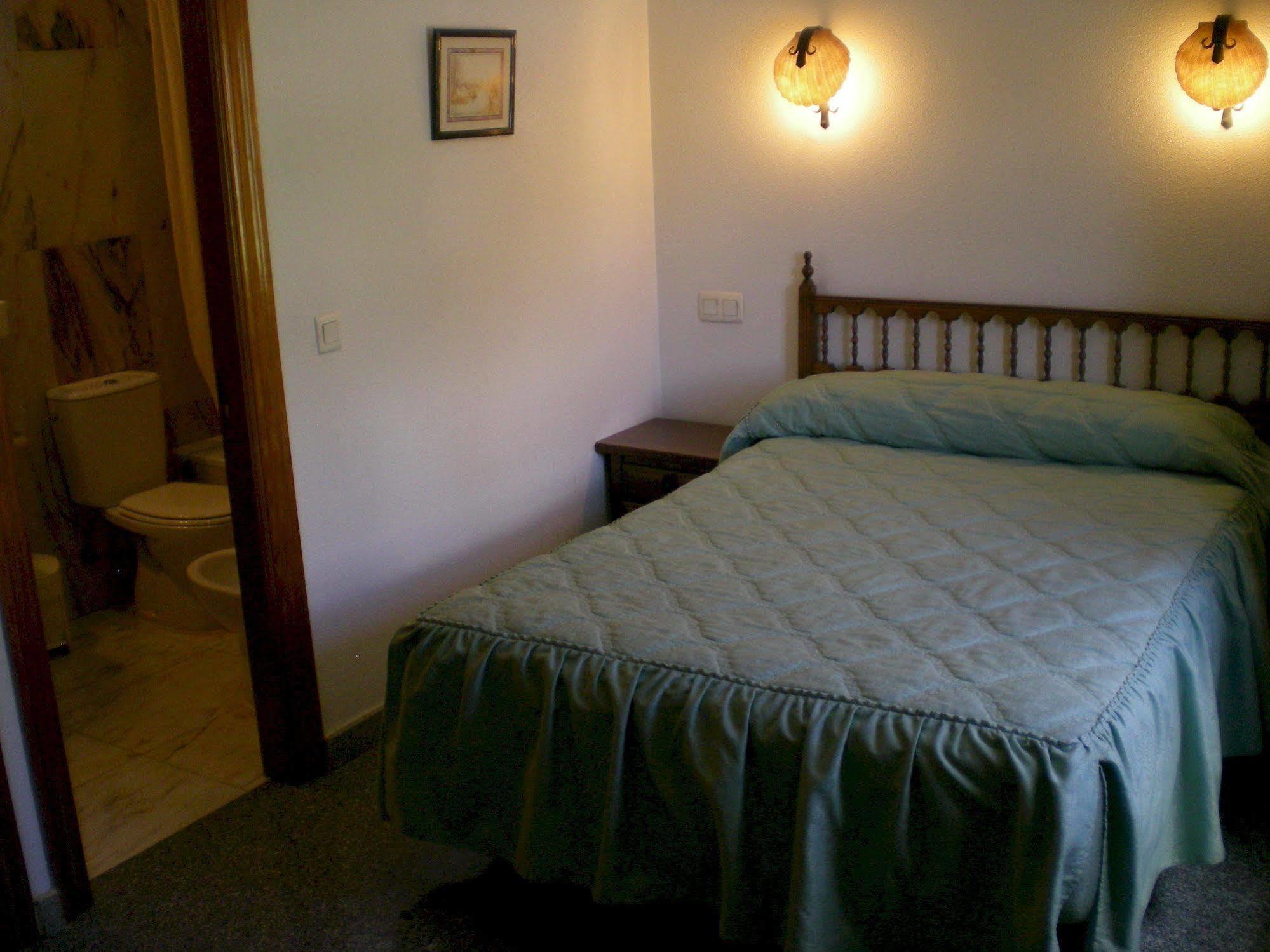 Hotel Puerta Romeros Бургос Экстерьер фото