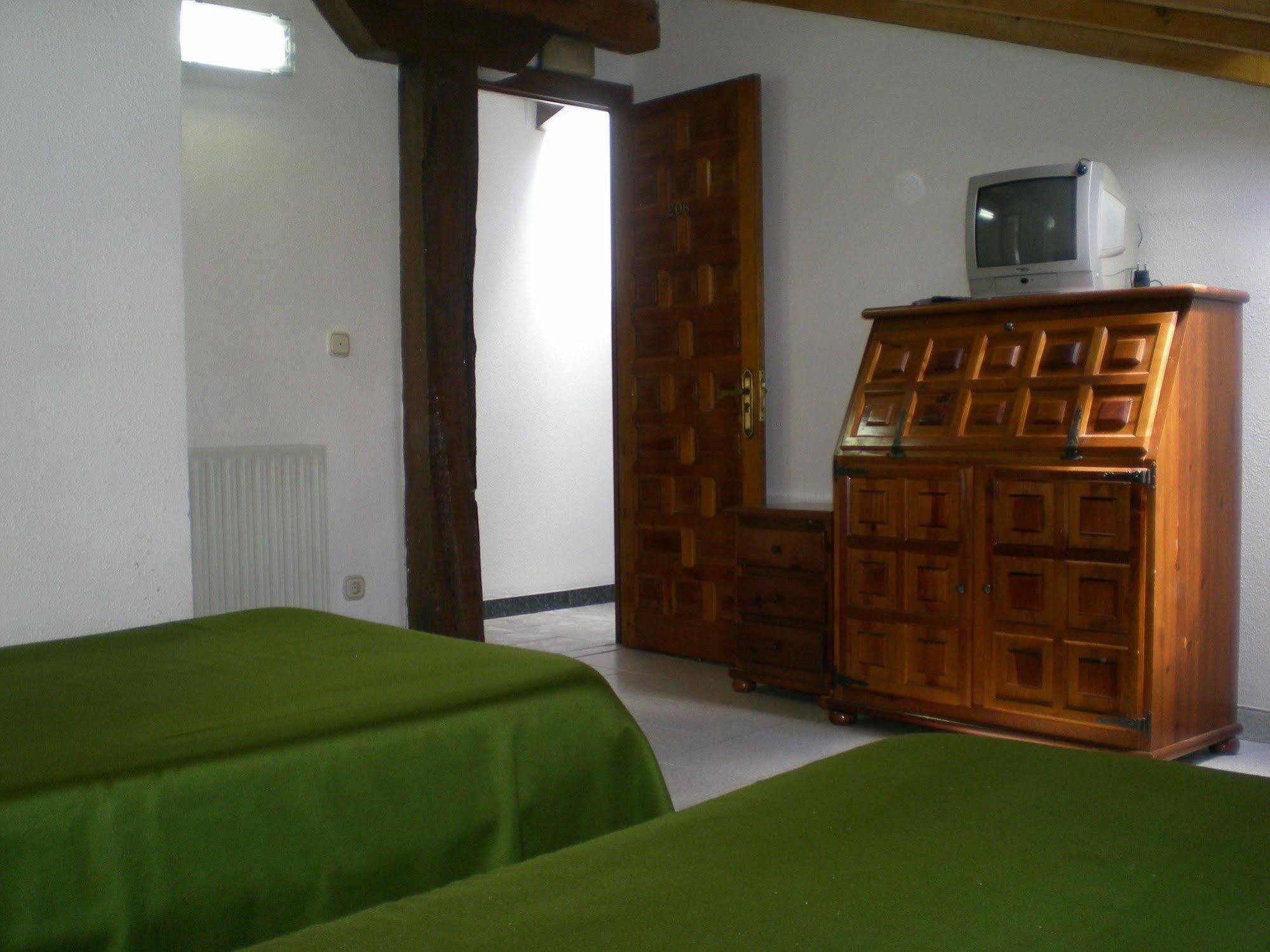 Hotel Puerta Romeros Бургос Экстерьер фото